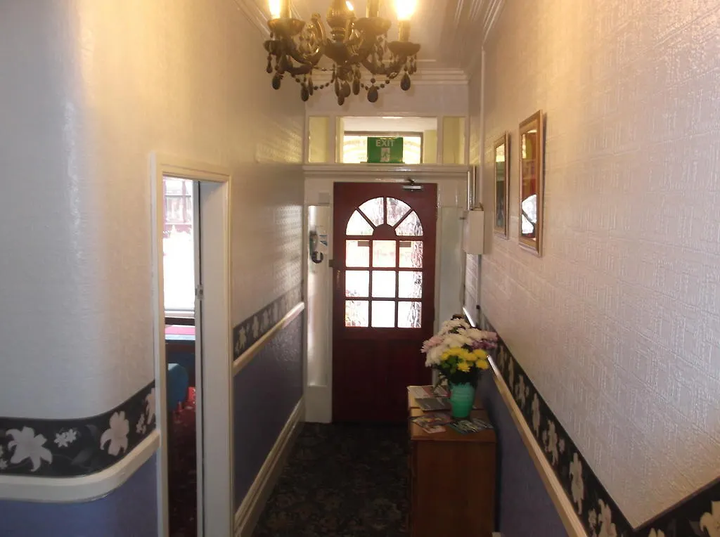 ***  Derwent Bed and Breakfast Blackpool Reino Unido