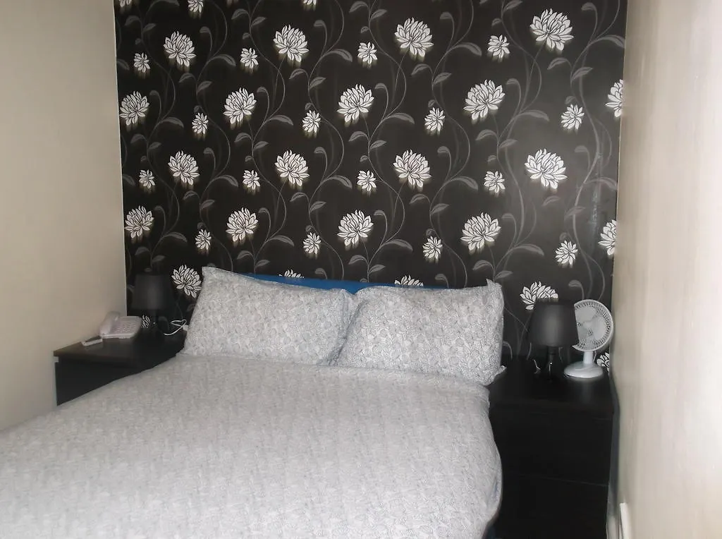 Derwent Bed and Breakfast Blackpool